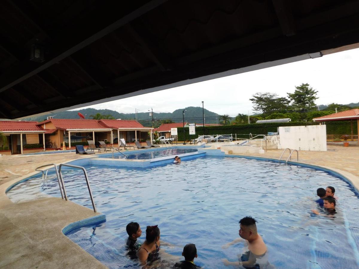 Condo Villa B27 Sleeps Five People - B28 Sleeps Six People - Price Includes Housekeeping Fees Not Taxes - Very Close To The Pool And Beach! Jaco Luaran gambar