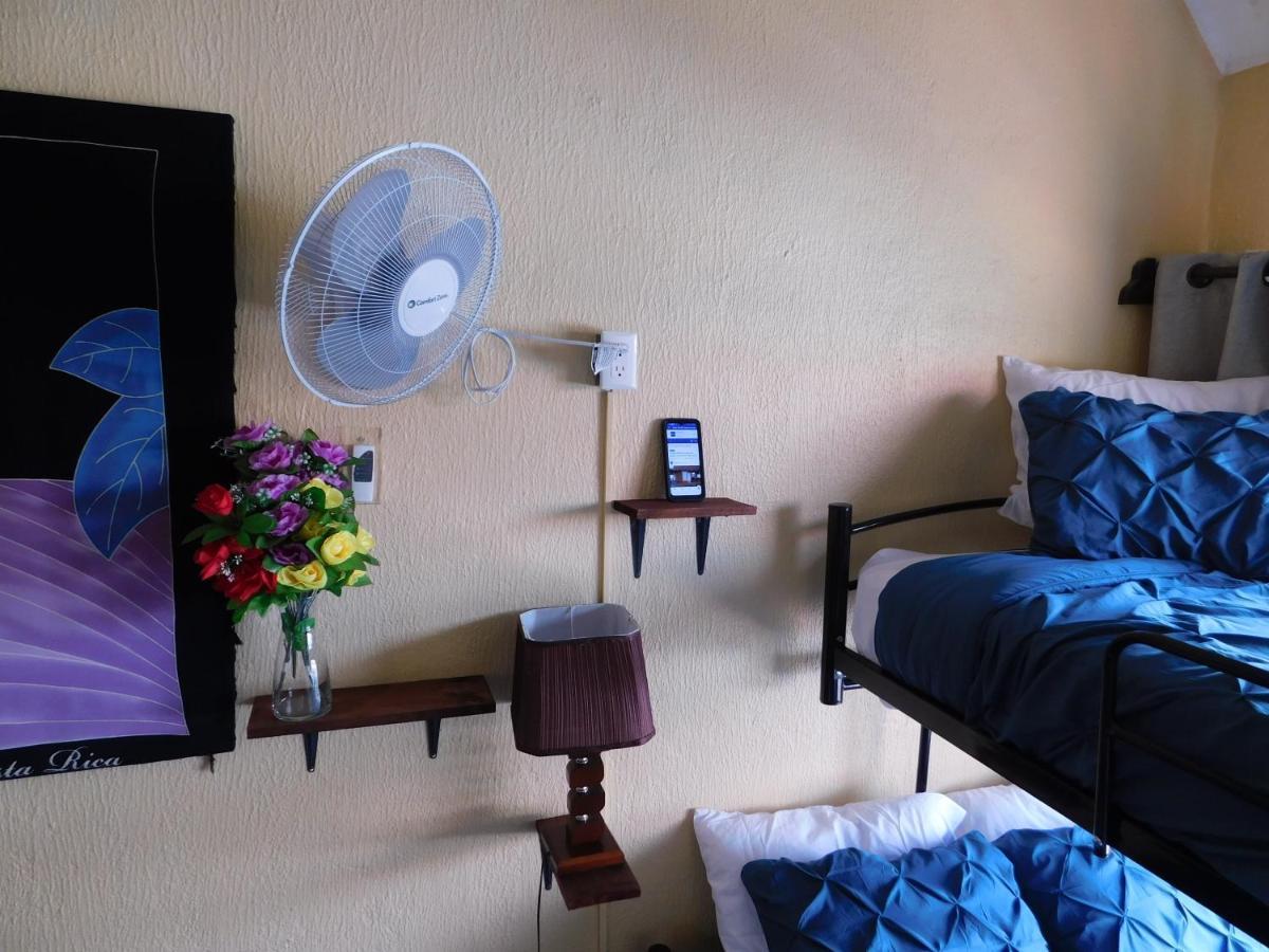 Condo Villa B27 Sleeps Five People - B28 Sleeps Six People - Price Includes Housekeeping Fees Not Taxes - Very Close To The Pool And Beach! Jaco Luaran gambar