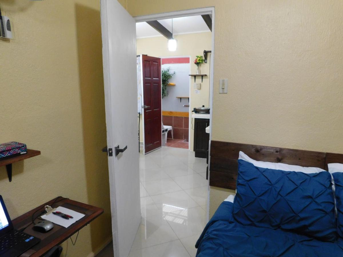 Condo Villa B27 Sleeps Five People - B28 Sleeps Six People - Price Includes Housekeeping Fees Not Taxes - Very Close To The Pool And Beach! Jaco Luaran gambar