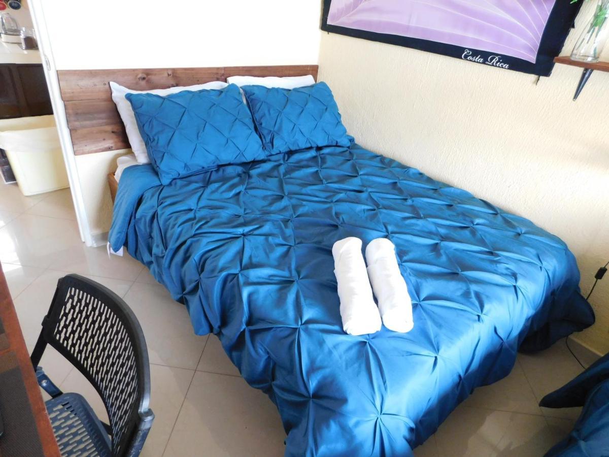 Condo Villa B27 Sleeps Five People - B28 Sleeps Six People - Price Includes Housekeeping Fees Not Taxes - Very Close To The Pool And Beach! Jaco Luaran gambar