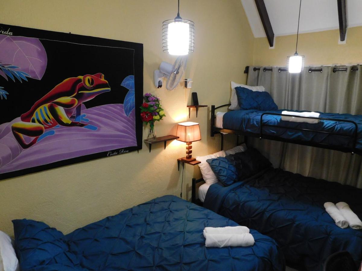 Condo Villa B27 Sleeps Five People - B28 Sleeps Six People - Price Includes Housekeeping Fees Not Taxes - Very Close To The Pool And Beach! Jaco Luaran gambar