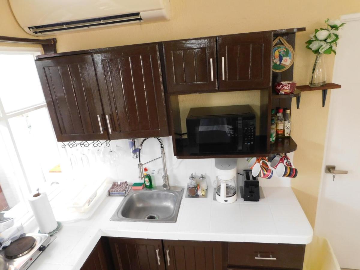 Condo Villa B27 Sleeps Five People - B28 Sleeps Six People - Price Includes Housekeeping Fees Not Taxes - Very Close To The Pool And Beach! Jaco Luaran gambar